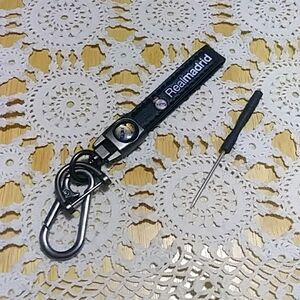 Keychain for Car, Car Keychain Keyring for Men and Women Car Accessories, Madrid